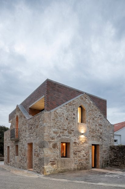 Tiago Sousa added balconies within the volume