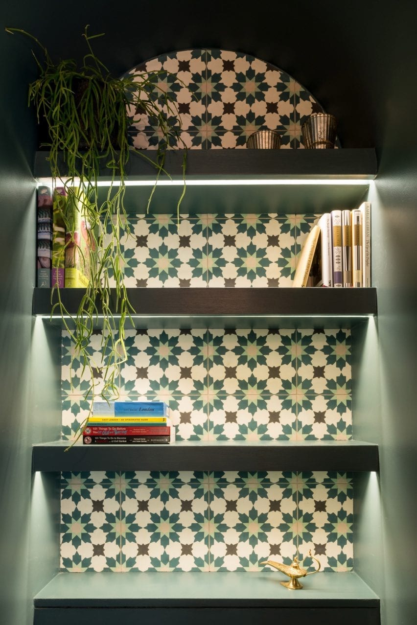 decorative tiles were used in niches