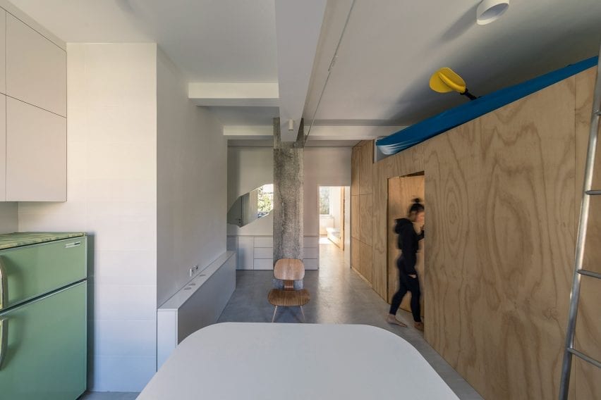 Post-war Beijing apartment by Rooi