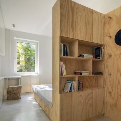 Post-war Beijing apartment by Rooi