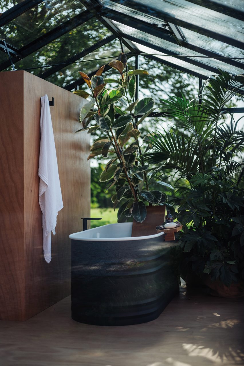 Vieques Outdoor bathtub by Patricia Urquiola for Agape