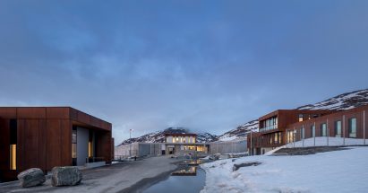 A weathering steel-clad prison