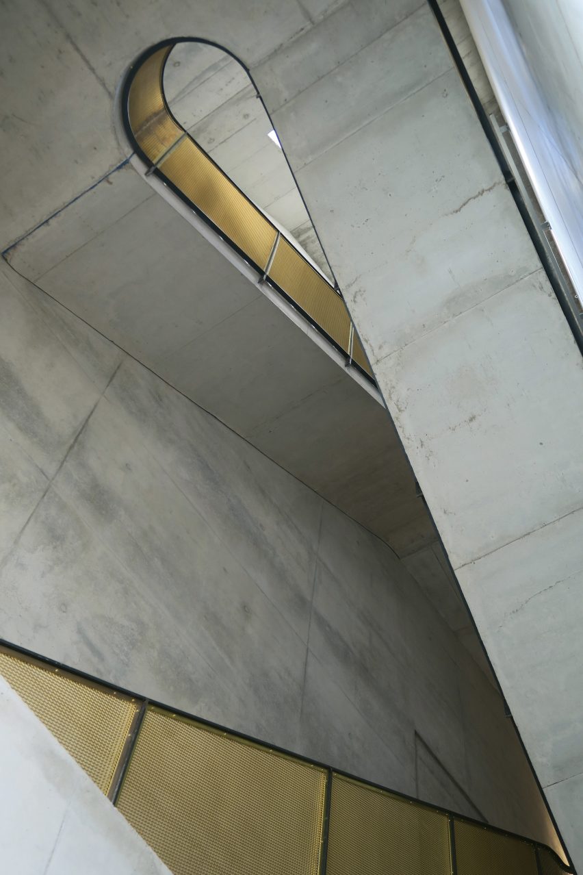 O12 residence by Philipp von Matt
