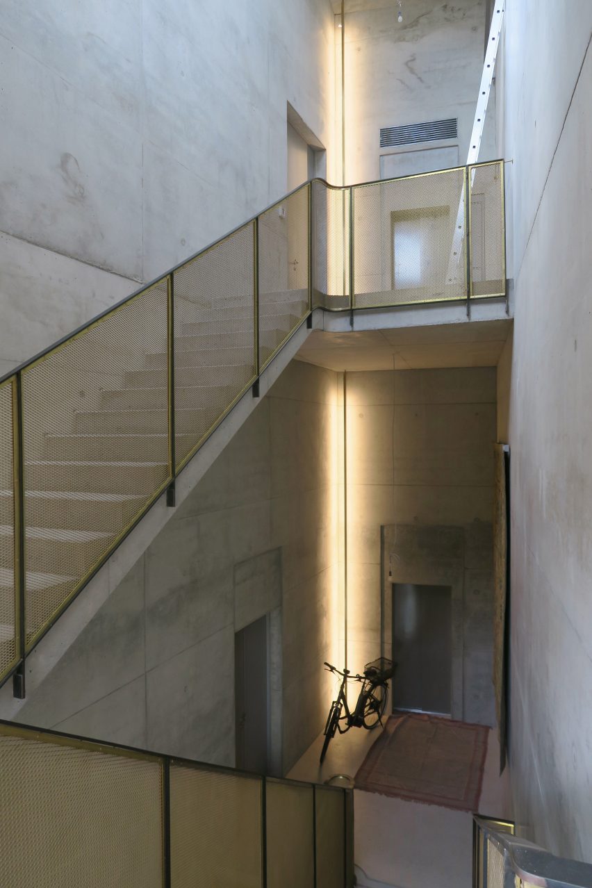 O12 residence by Philipp von Matt