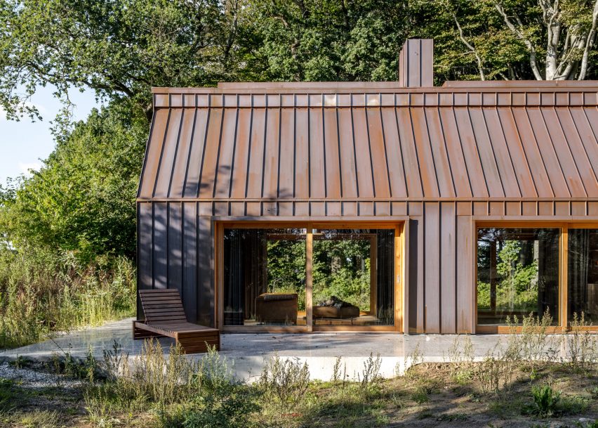 Side view of The Author's House by Sleth