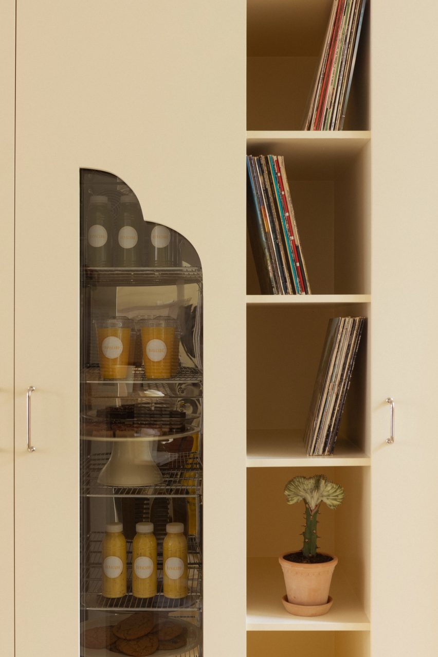 Shelving at Cafe Bancado