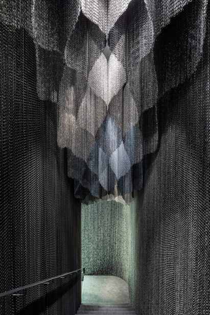 A metal-mesh curtain