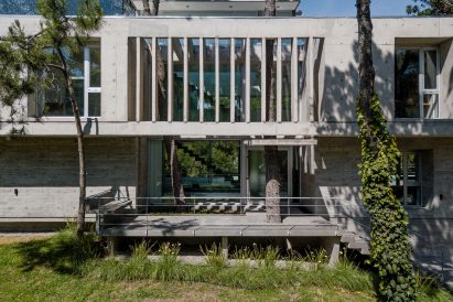 Concrete Argentina House Estudio Galera Fins