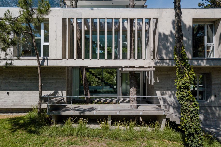 Concrete Argentina House Estudio Galera Fins