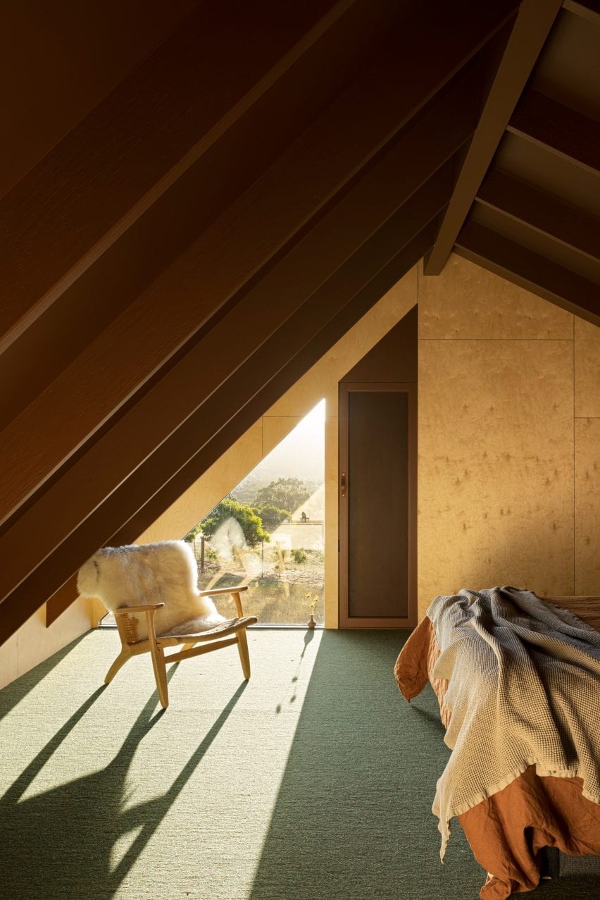 bedrooms were also placed in the roof