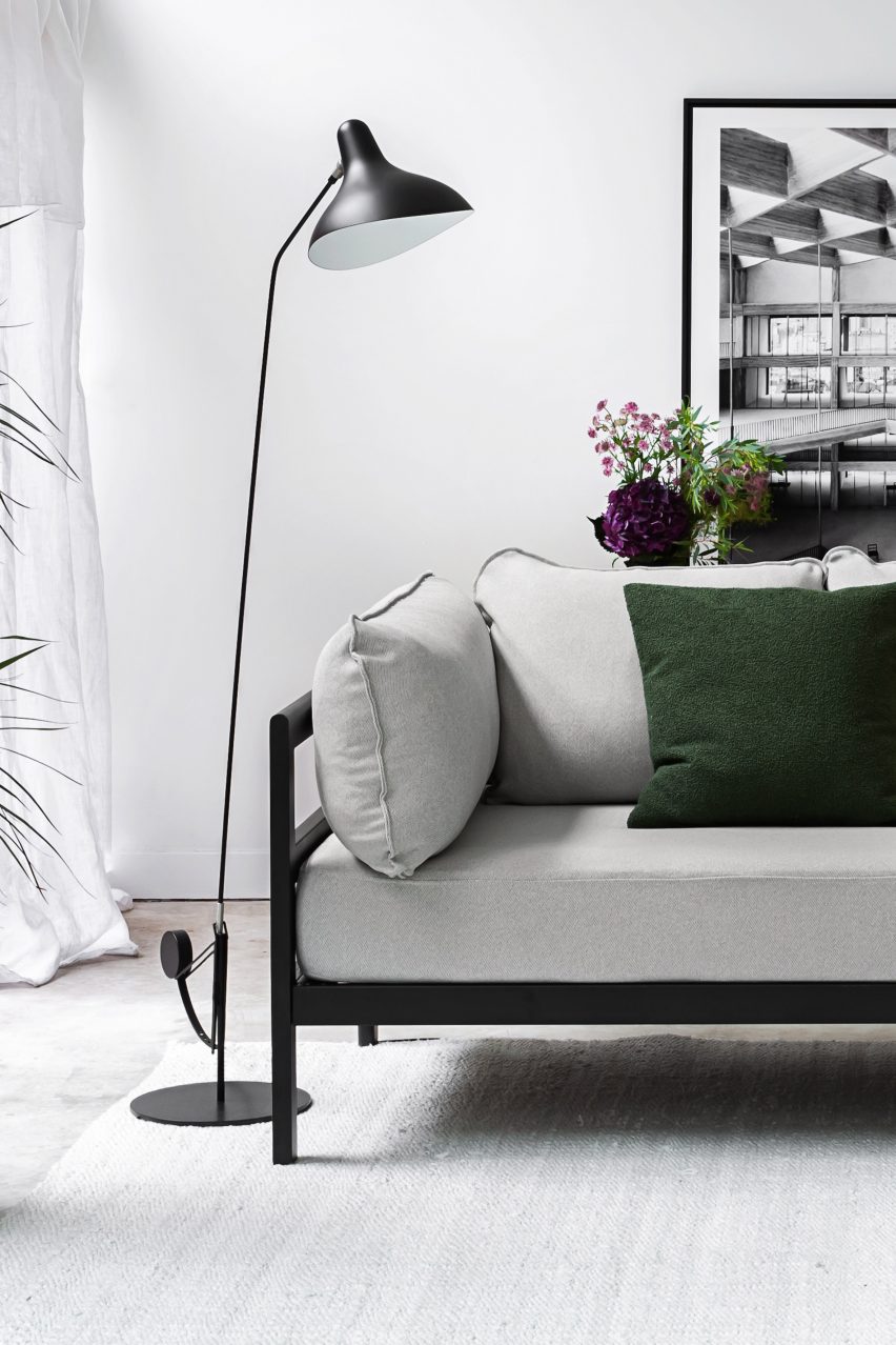 Easy sofa by Big-Game and Tiptoe