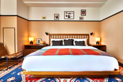 Retro interiors in a Washington DC-based hotel