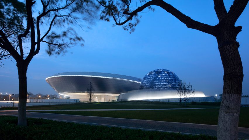 Shanghai Astronomy Museum by Ennead Architects 