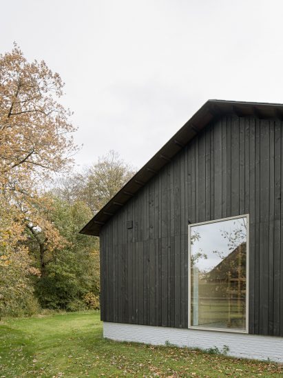 B-L house has a pitched roof