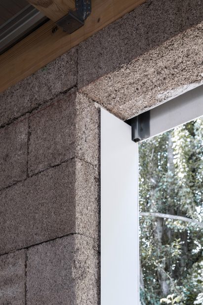 Pierre Chevet sports hall has a wood and hempcrete structure