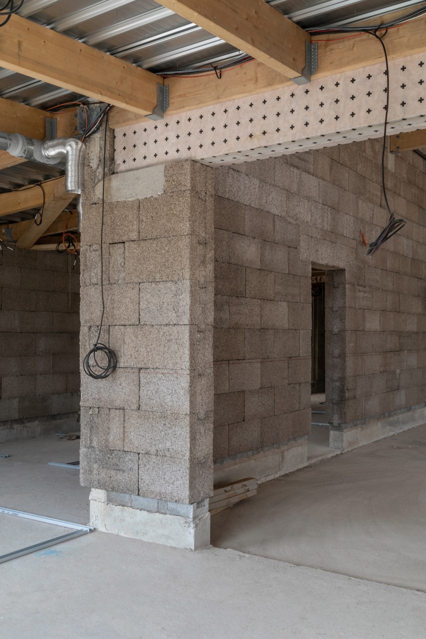 picture of the pierre chevet sports hall during consruction