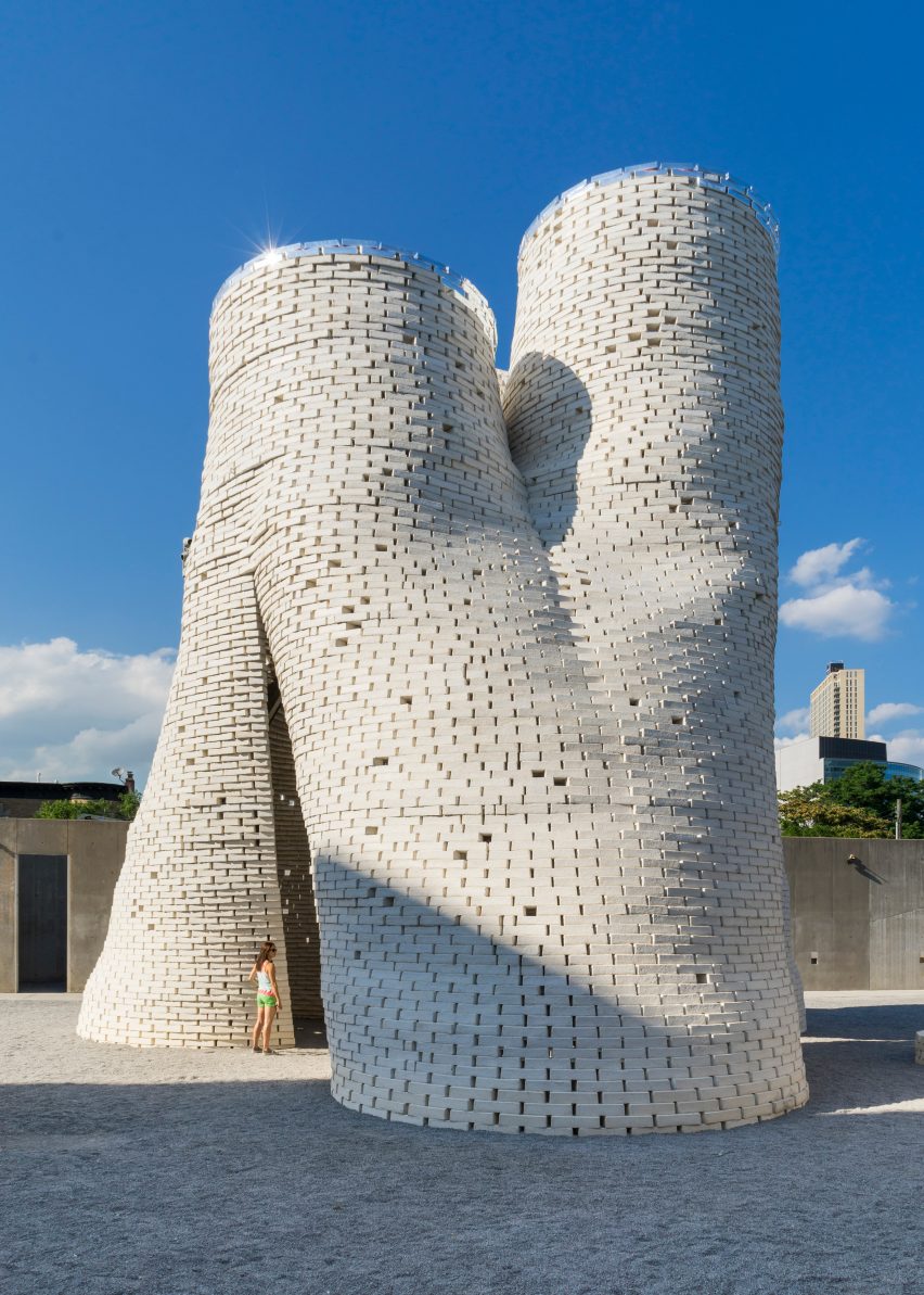 HY-Fi bio-brick building
