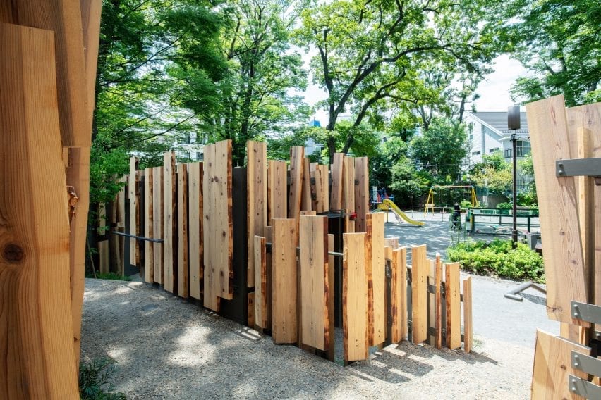 Nabeshima Shoto Park toilet by Kengo Kuma