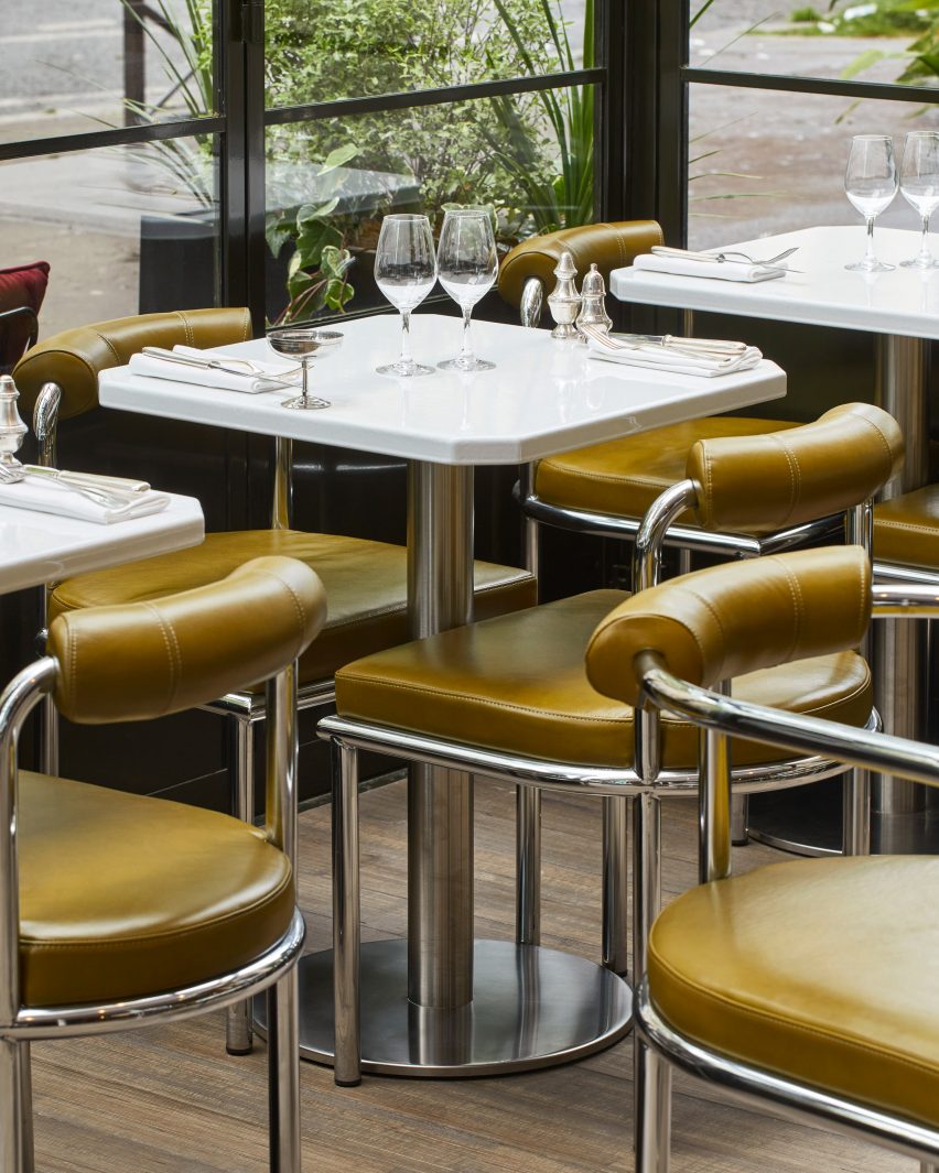 Abstinence restaurant interior by Lizée-Hugot
