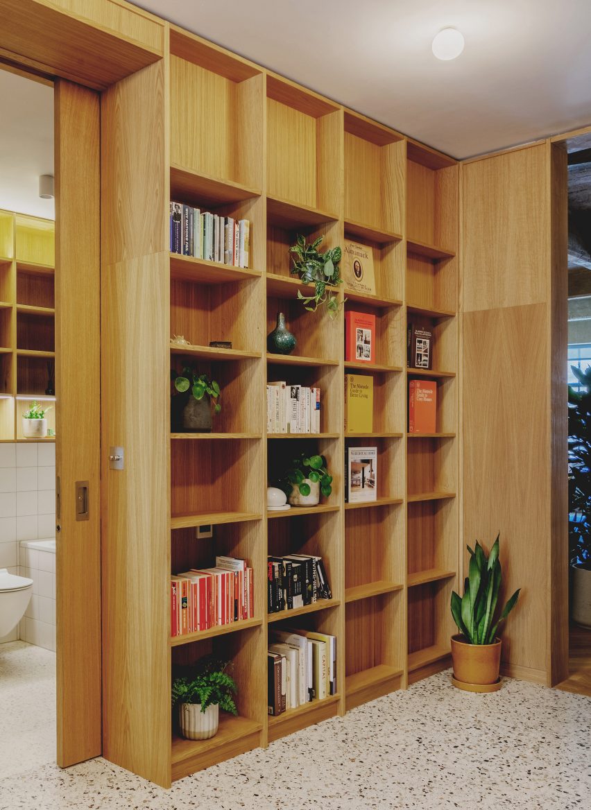 St John Street warehouse apartment by Emil Eve Architects