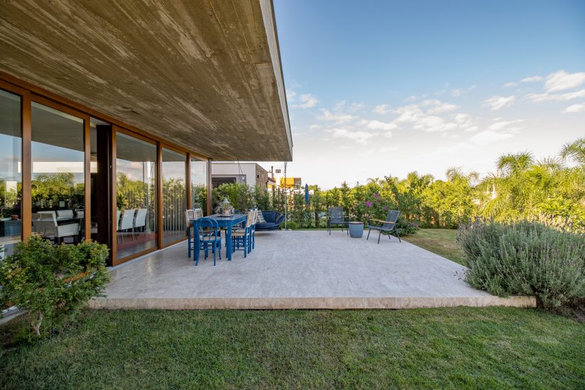Anada House by Stemmer Rodrigues