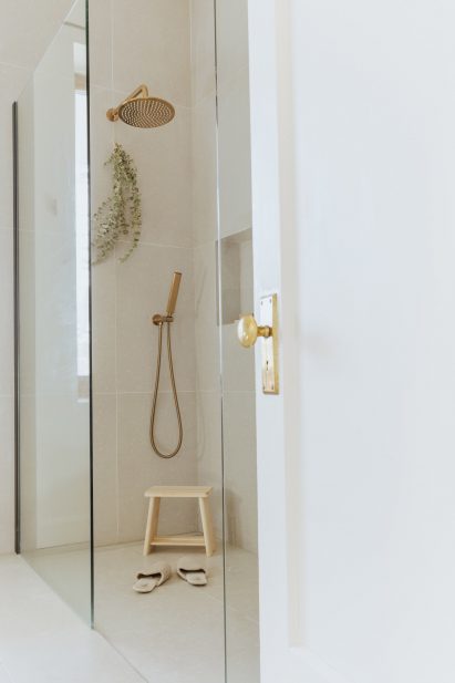 Bathroom renovation shower tile Montreal