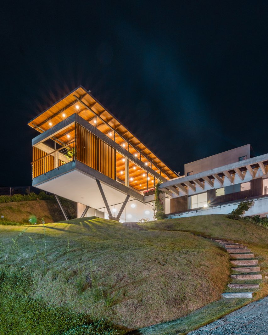 Concrete House OTP Arquitetura Brasil
