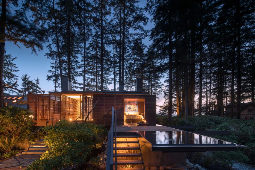 The house at night