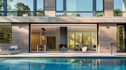 Old Sag Harbor Road in Southampton, the Hamptons, by Blaze Makoid Architecture