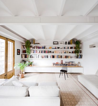 Urgell apartment