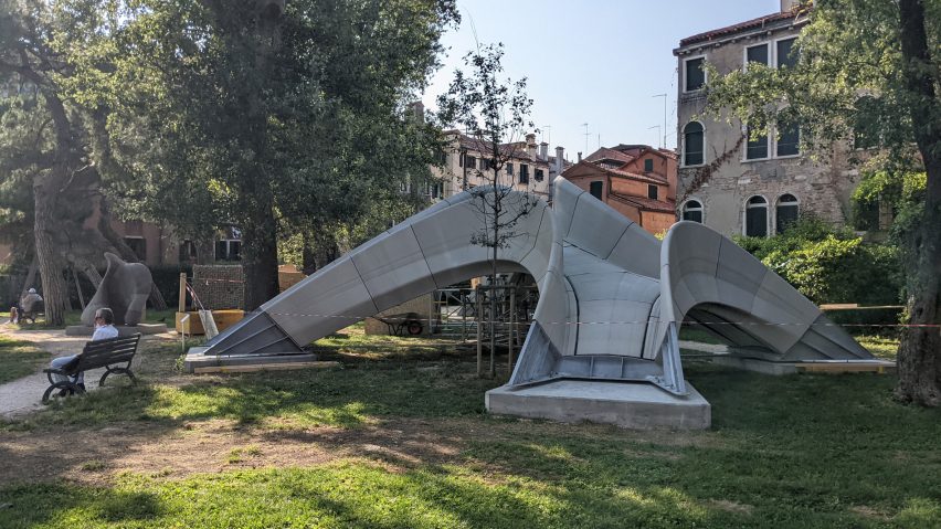 Striatus 3d printed bridge by zaha hadid architects