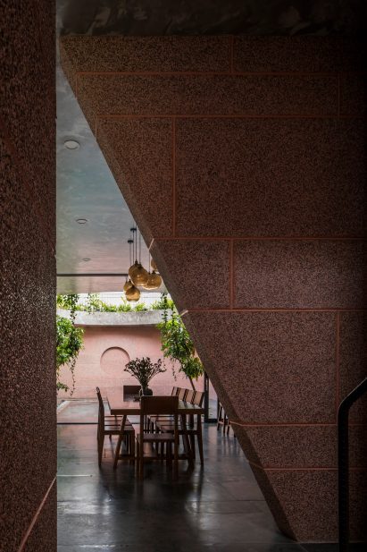Pink house has pebble dash interior walls