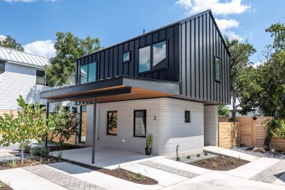 The house has a 3D-printed ground floor
