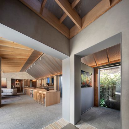Divided House by Jackson Clements Burrows Architects
