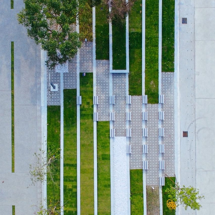 The Flowing Paperscapes of the War Memorial