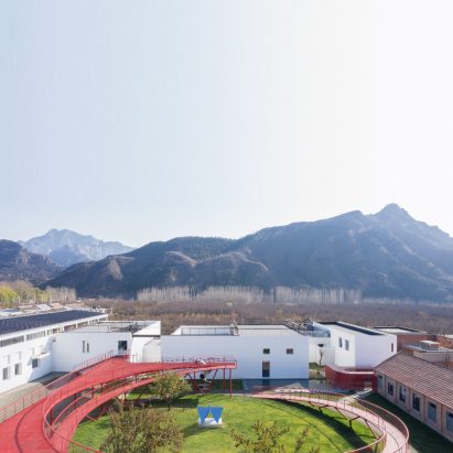 Youth Activity Center by MoGuang Architecture