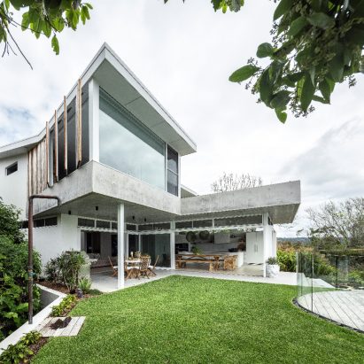 Newport House by Brewer Architects