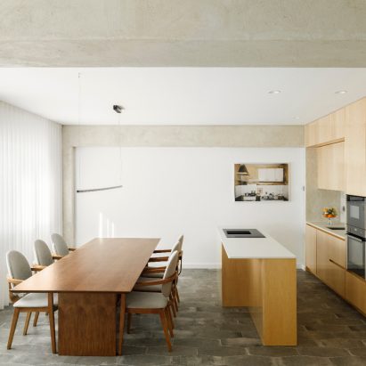 Lar Familiar apartment by Paulo Moreira Architectures