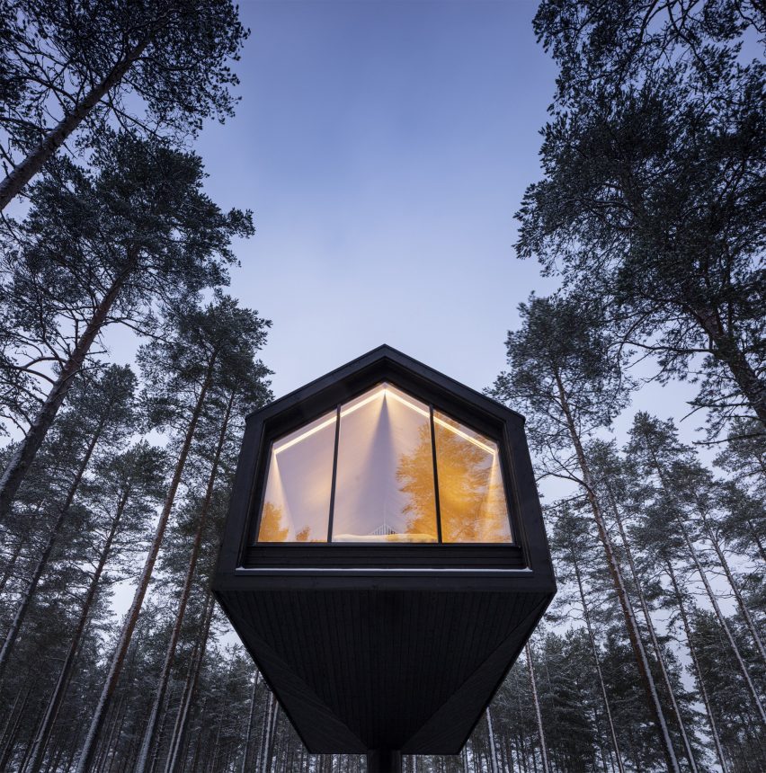 Niliaitta by Marc Goodwin, Archmospheres