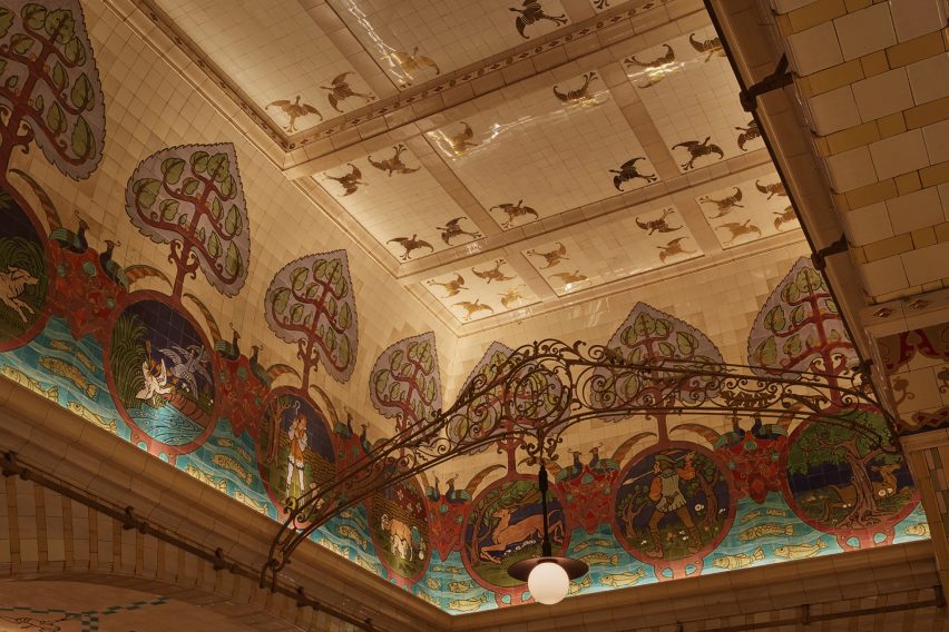 Harrods Dining Hall by Lighting Design International