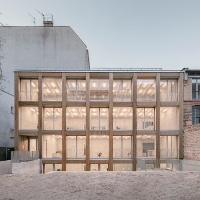 Remise Immanuelkirchstrasse by Jan Wiese Architekten with Ralf Wilkening Architekt