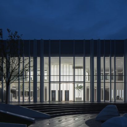 Wuxi Yuqi Sales Gallery by Glint Lighting Design