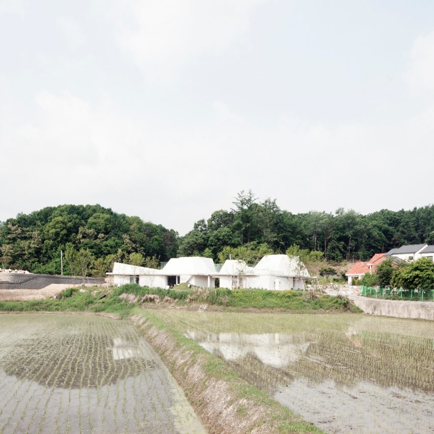 Shinhwa-Ri Housing