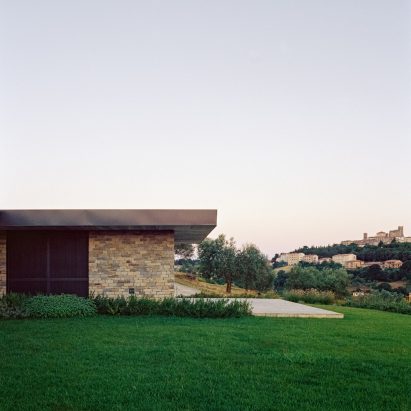 Holiday home in Tuscany by Emanuela Frattini Magnusson and Pietro Todeschini