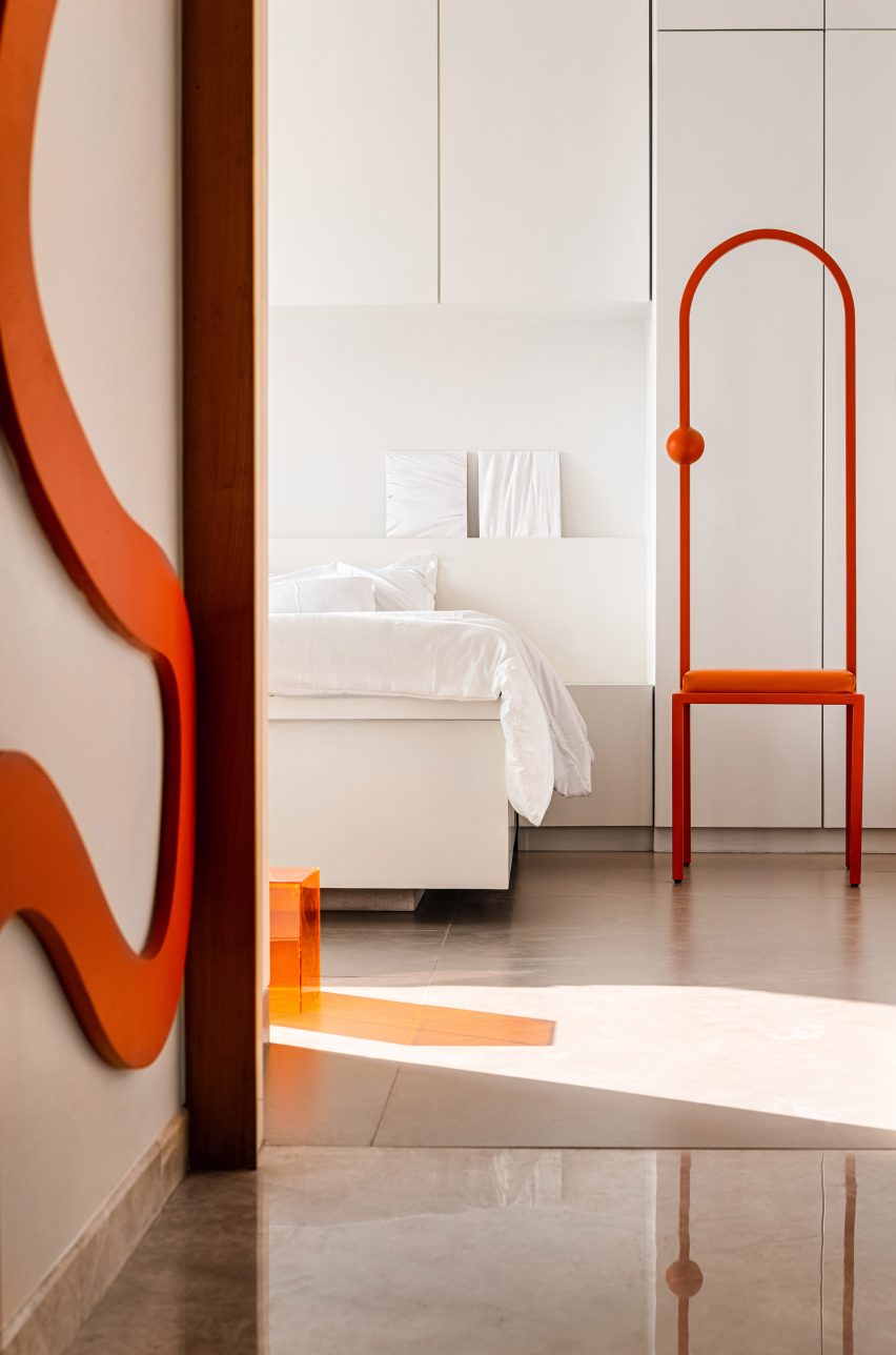 Mumbai apartment by The Act of Quad