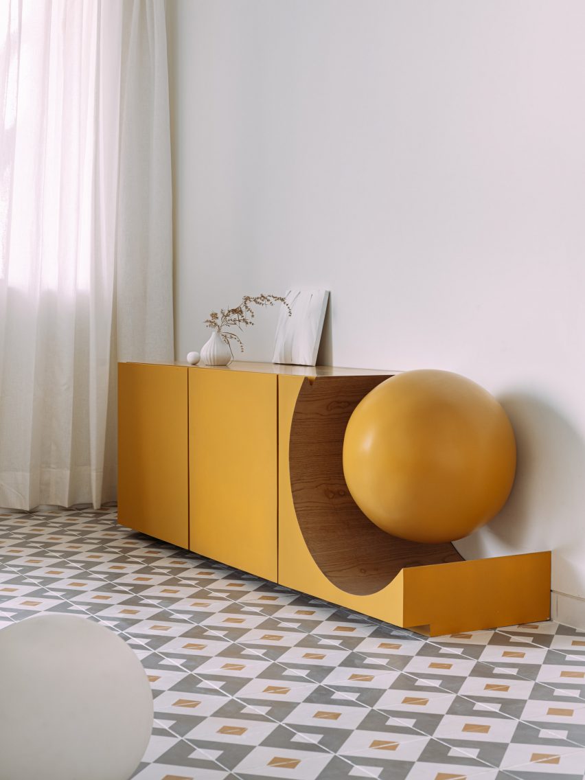 Mumbai apartment by The Act of Quad