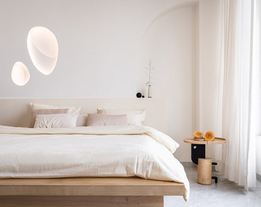 Mumbai apartment by The Act of Quad