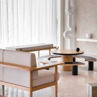 Mumbai apartment interior by Act of Quad