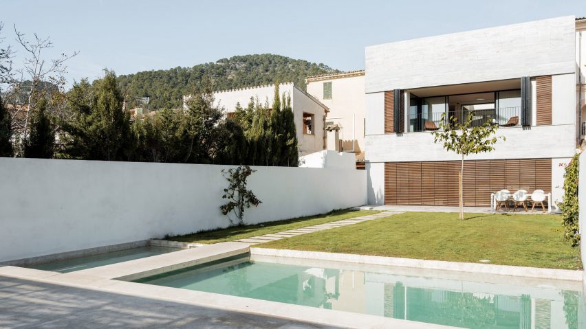 Alaro house by company studio