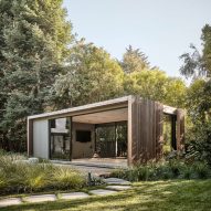 Atherton pavilions by Feldman Architecture in California